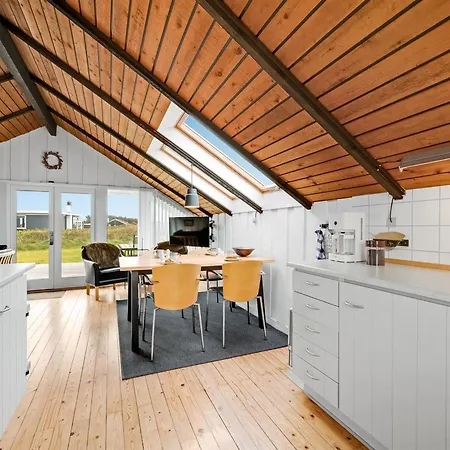 Olesia - 250m From The Sea By Interhome